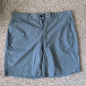 BRAND NEW Mountain Hardwear Shorts
